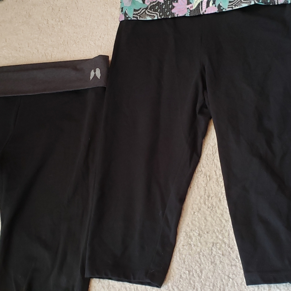 Victoria's Secret yoga capri pants lot NWOT size M